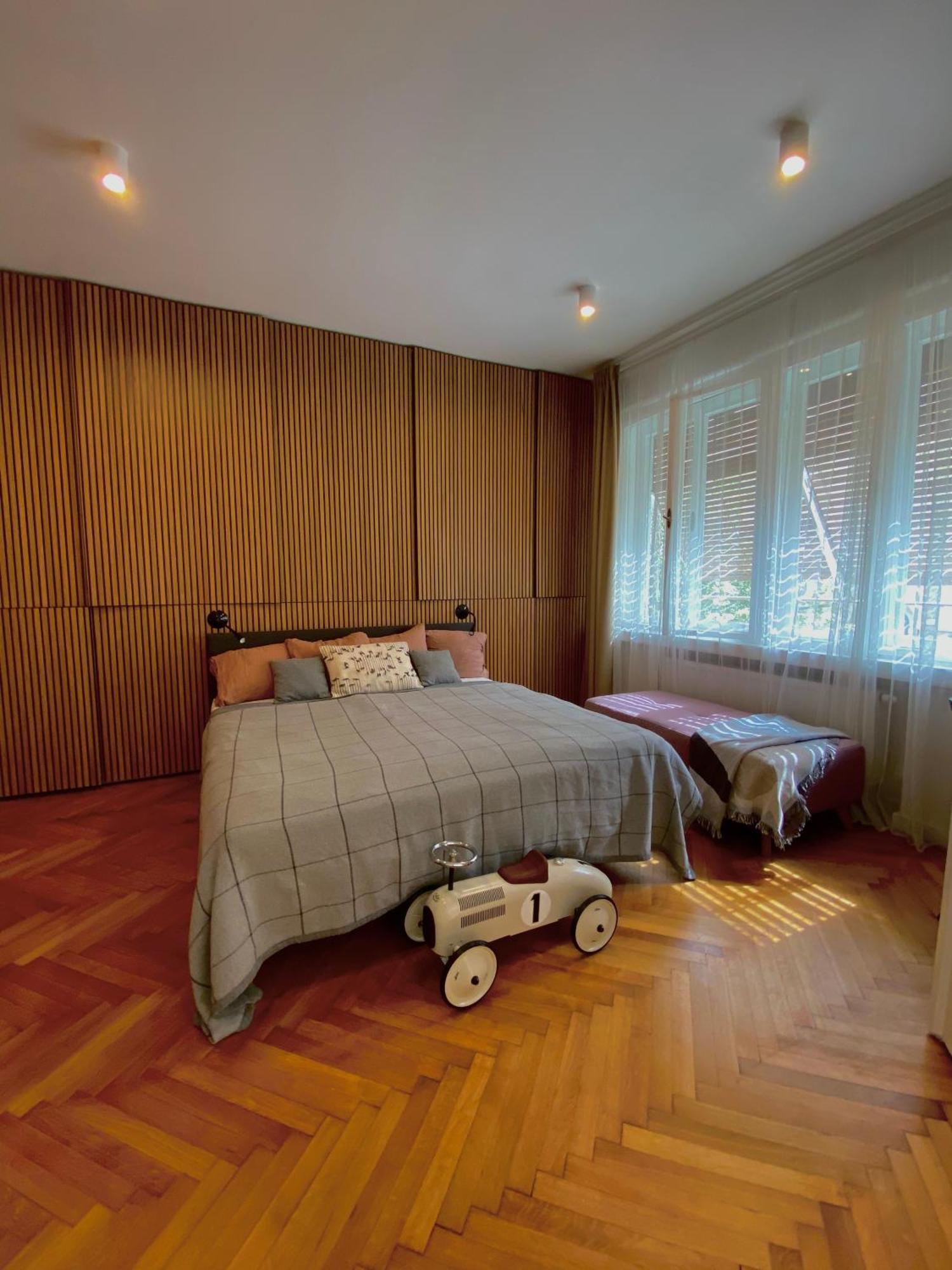 Franakrala Apartment In Old Town Close To Presidential Palace Bratislava Luaran gambar